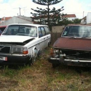 VOLVO 245 GL SEM MOTOR VENDO INTEIRA OU PARA PÉÇAS 1984-1993