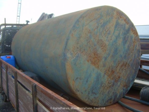 CISTERNA DEPÓSITO DE LIQUIDOS DE 2300 LITROS EM AÇO
