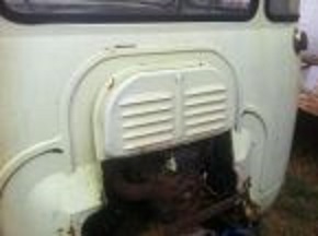 Hanomag Kurier de 1967 2.8L diesel para restauro