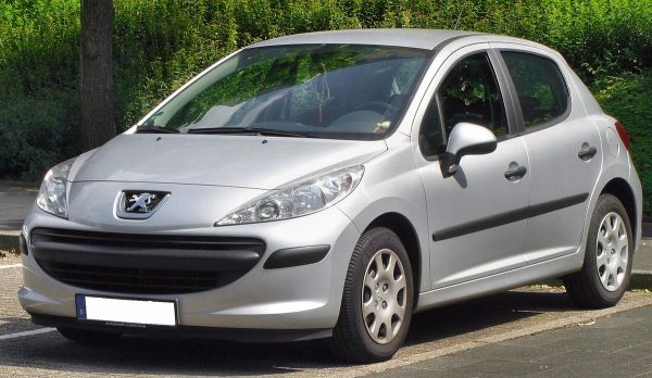 1200px-Peugeot_207_(2007)_front