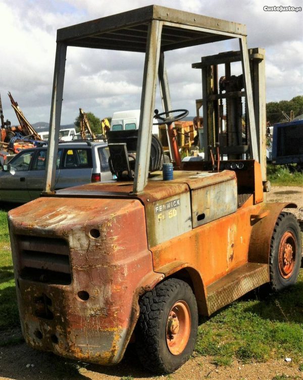 Fenwick model DBPJ 405 111 empilhador de 4 Ton.