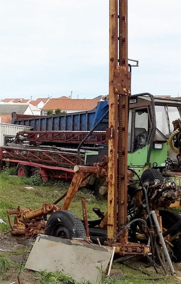 Máquina de perfuração Compair Holman Voltrak wagon drill