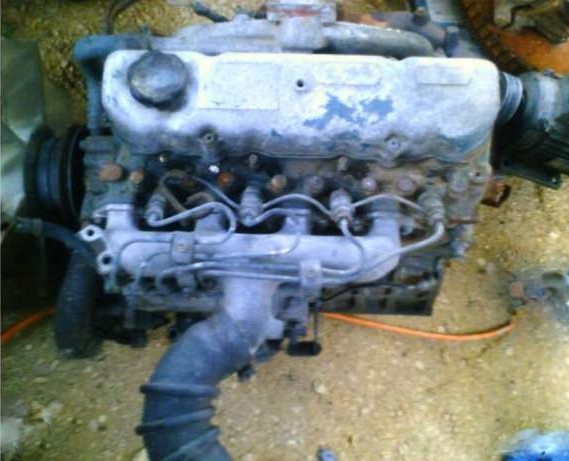 Motor nissan sd 22, in board a 4 tempos diesel de 4 cilindros
