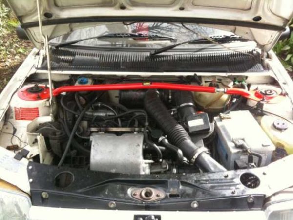 Motor peugeot 1.9 GTI topo de gama a gasolina de 1989