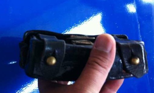 Bolça para telemóvel / porta munições vintage  preto e dourado