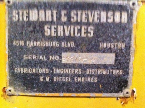 Motor GM Detroit Diesel 4-71n a 2 tempos modelo:1O44-7000 com radiador