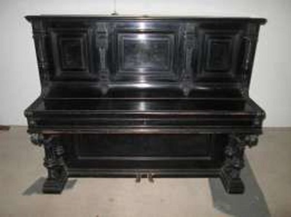 Piano vertical Robert Seidel Nachf Garn Berlim de 1920