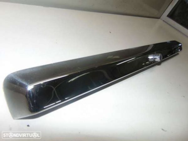 Puxador da mala carrinha Peugeot 505 sw