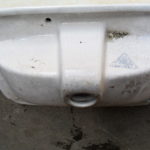 A fábrica teria sido instituída em 1850 (pelo menos, assim o indicava um dos painéis de azulejos colocados à entrada da fábrica, e que foi visível até meados da década de 1990), por Manuel Joaquim Afonso; contudo esta data não se apresenta como consensual, pois parece só ter começado a laborar em 1856. Nos anos em que esteve à frente da fábrica, Manuel Joaquim Afonso teve que fazer face a diversos problemas financeiros, pelo que entre 1861 e 1863 a fábrica acabou por ser vendida a um inglês, John Stott Howorth, que introduziu novas técnicas de produção oriundas do Reino Unido. Em poucos anos, a Fábrica da Loiça tornava-se numa das mais importantes em Portugal no ramo da produção cerâmica, destacado-se pela produção de faiança fina baseada no caulino (uma argila com alto grau de pureza); o sucesso alcançado é tal que o rei D. Luís I confere a Howorth título nobiliárquico (Barão de Howorth de Sacavém), e ainda o privilégio de a fábrica se poder intitular Real Fábrica de Loiça de Sacavém. Para além disso, nos últimos anos da sua vida, o rei-consorte D. Fernando II executou e pintou várias peças cerâmicas na Fábrica, dada grande amizade que o unia ao Barão de Sacavém. À data da sua morte, em 1893, já a louça de Sacavém se achava fortemente implantada no mercado, rivalizando por exemplo com a Vista Alegre, de Ílhavo; no ano seguinte a baronesa Howorth de Sacavém estabeleceu uma sociedade em comandita com o antigo guarda-livros da fábrica, James Gilman, a qual assegurará a administração da mesma até à morte da Baronesa, em 1909, altura em que Gilman assume sozinho o governo da empresa. Mantém-se a aposta na ligação estratégica ao mercado inglês, tanto ao nível da exportação do produto final, como da aquisição de novas tecnologias para a fábrica – em 1912, por exemplo, é inaugurado um forno-túnel com 8 metros de altura e 85 metros de comprimento, obra de dimensões colossais, e onde pela primeira vez se utilizou betão armado em Portugal. A Fábrica de Loiça tornou-se numa das principais unidades fabris da cintura industrial da zona oriental de Lisboa (compreendida entre o Beato e Vila Franca de Xira), e o seu sucesso foi tal que conduziu ao aumento vertiginoso da população de Sacavém (que, por alturas da fundação da fábrica, teria pouco mais de 350 habitantes, tendo, porém, a partir de então aumentado a população da freguesia de uma forma constante e sustentada), sendo que em 1890, mais de metade dos quase 1890 habitantes da povoação tinham o seu emprego na Fábrica de Loiça. Muitos dos que aí trabalhavam eram oriundos de várias partes do País, que se deslocavam para a capital e zonas suburbanas na busca de melhores condições de vida. Dessa forma, numa povoação fortemente terciarizada, não é de estranhar que a maior parte dos habitantes fossem adeptos de doutrinas como o socialismo e o republicanismo, tendo-se desenvolvido fortemente o associativismo (é pelas mãos dos operários que nascem, por exemplo, a Cooperativa de Crédito e Consumo «A Sacavenense», no dia 31 de Janeiro de 1900, na comemoração dos nove anos da fracassada intentona republicana na cidade do Porto). Após o 5 de Outubro de 1910, e com o reconhecimento do direito à greve pelo Governo Provisório da República Portuguesa, sucedem-se as paralisações, tendo vários operários participado, por exemplo, nas greves de 1912, que forçaram o governo à detenção de algumas centenas de grevistas em vários fortes da cintura da capital, entre os quais o Forte de Sacavém. Nesse mesmo ano, formara-se o sindicato dos operários cerâmicos, havendo muitos filiados em Sacavém. Não obstante, talvez pela sua gerência inglesa, a Fábrica de Loiça de Sacavém foi pioneira em certas medidas que denotam a existência de preocupações sociais da parte do patronato: a criação de uma escola dentro da fábrica, a existência de um caixa de socorros mútuos para os seus trabalhadores, o direito a férias remuneradas, e a instituição de campos de férias para os filhos dos trabalhadores da fábrica. Nas primeiras décadas do século XX, o pintor Jorge Colaço executou na fábrica os azulejos para diversas das suas mais significativas obras: a Estação de São Bento, no Porto (1903), o Palace-Hotel do Buçaco, no Luso (1907), o Pavilhão dos Desportos, em Lisboa (1922), ou a Casa do Alentejo, também na capital. Em 1921, com a morte de James Gilman, sucede-lhe à frente da fábrica o seu filho Raul Gilman, tendo como sócio um outro inglês, Herbert Gilbert.