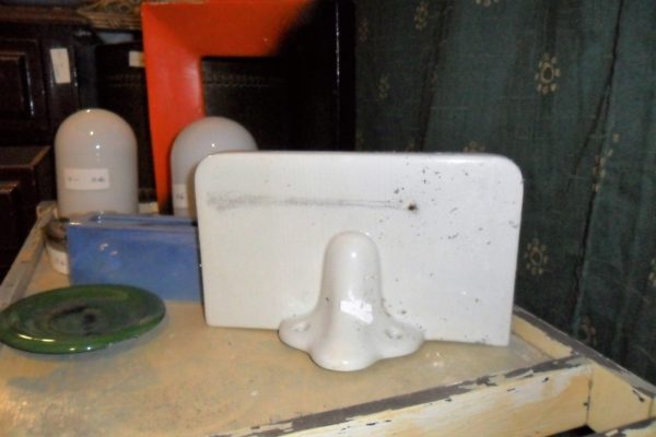 Saboneteira em Porcelana da Antiga fábrica de Sacavém