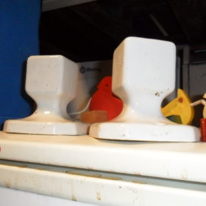 Toalheiro em Porcelana da antiga fábrica Sacavém