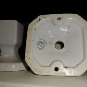Toalheiro em Porcelana da antiga fábrica Sacavém