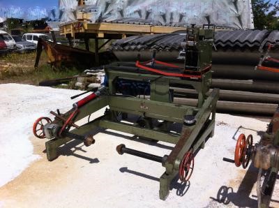 ACESSÓRIO MÁQUINA DE REBOBINAMENTO PERMITINDO SÓMENTE UM OPERADOR MANOSIAR