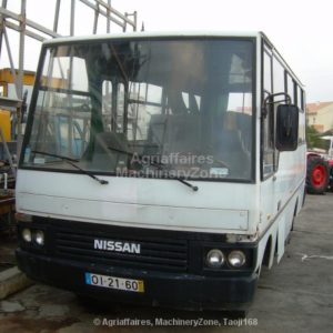 mini bus NISSAN CABSTAR H40 de 22 Lugares