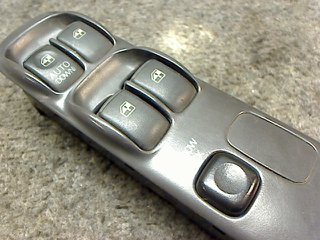 mitsubishi_galant_1993_electric_lift_switches_
